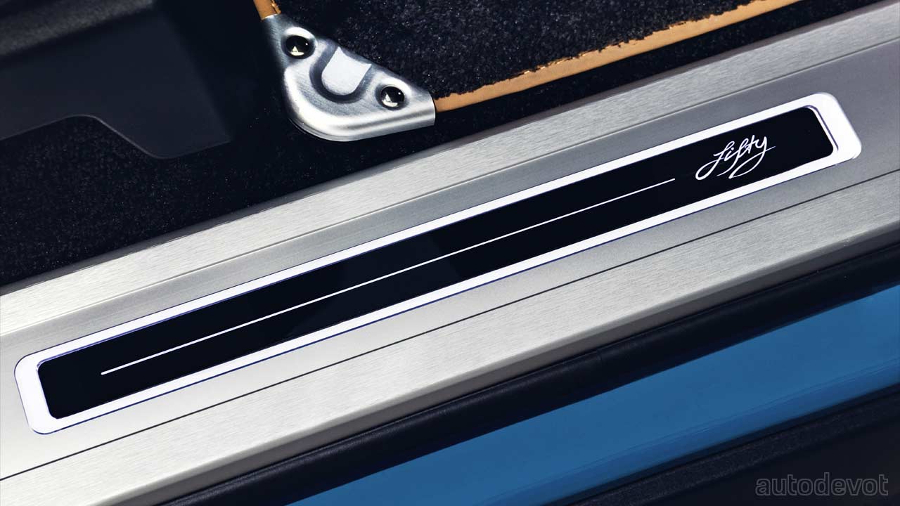 Classic-Range-Rover-and-Special-edition-Range-Rover-Fifty_interior