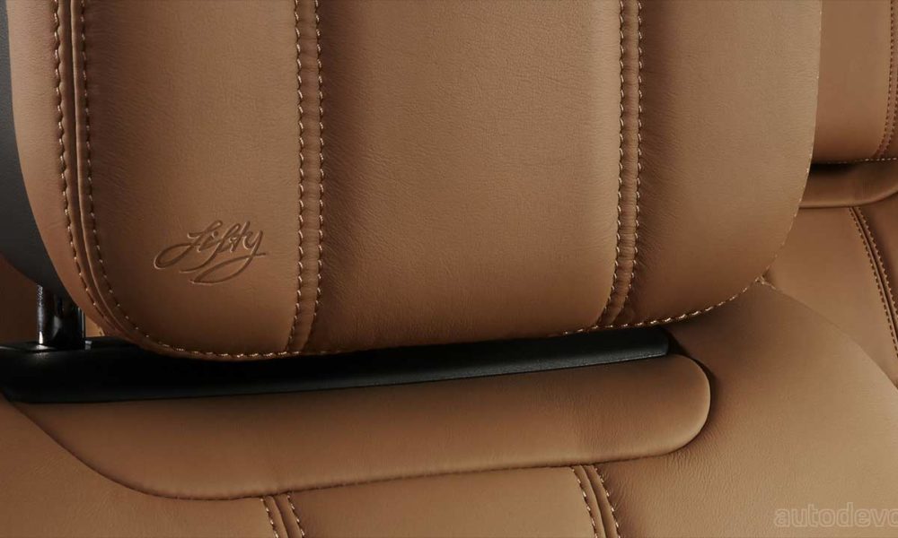 Classic-Range-Rover-and-Special-edition-Range-Rover-Fifty_interior_seats_2