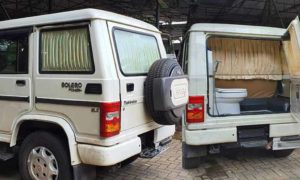 Mahindra-Bolero-fitted-with-toilet_ojes