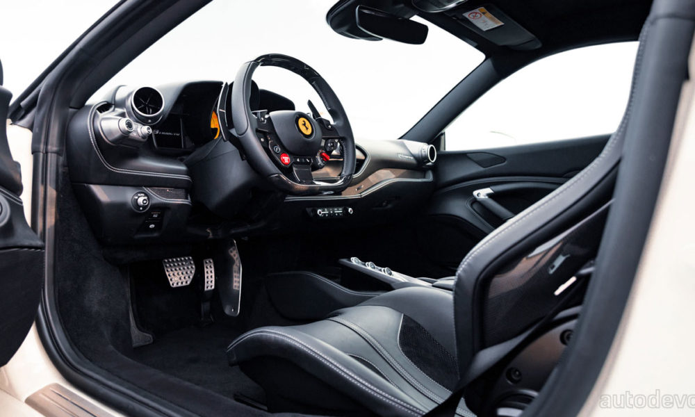 Novitec-Ferrari-F8-Tributo_interior