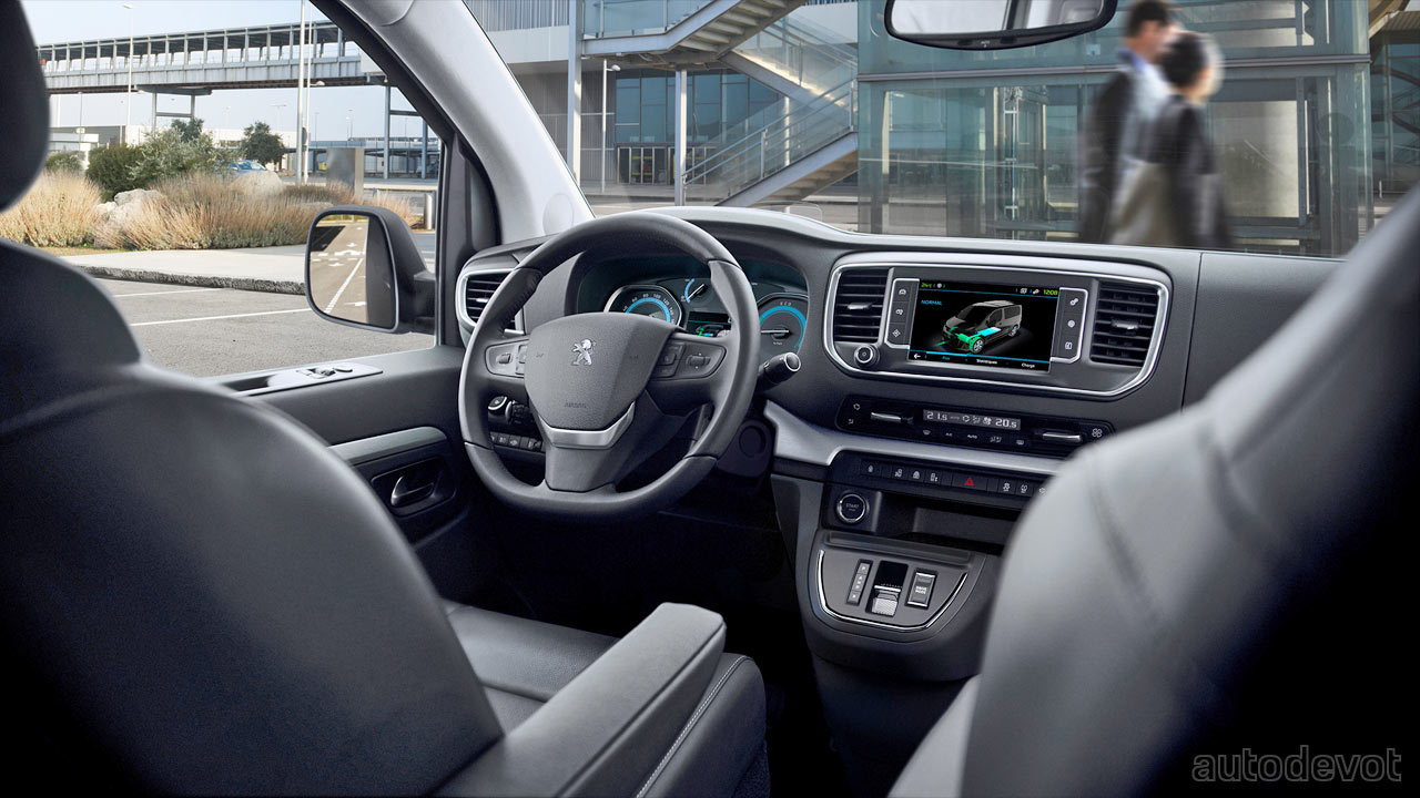 Peugeot-e-Traveller_interior