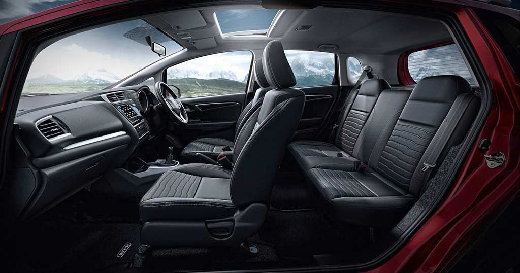 2020-Honda-WR-V-BS6_interior