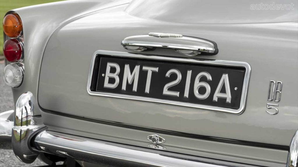 Aston-Martin-DB5-Goldfinger-Continuation_10