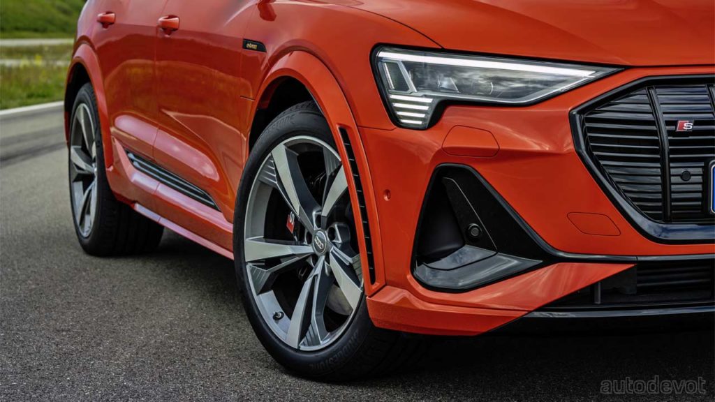 Audi-e-tron-S-Sportback_headlights