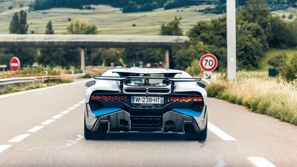 Bugatti-Divo-first-customer-vehicles-before-delivery_3