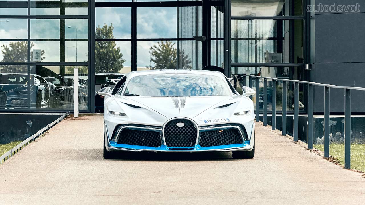 Bugatti-Divo-first-customer-vehicles-before-delivery_7