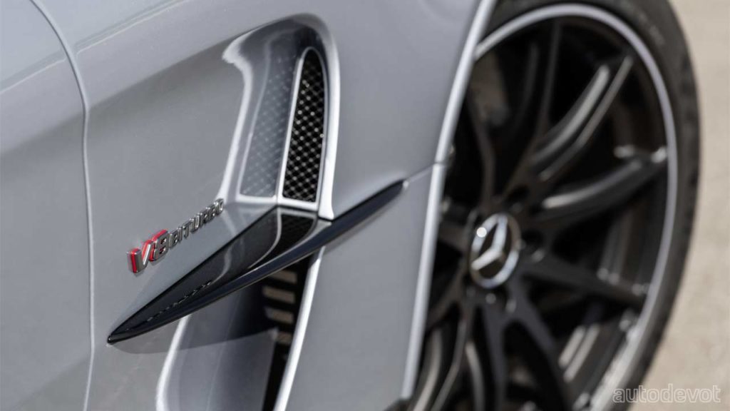 Mercedes-AMG-GT-Black-Series_front_fender_vents