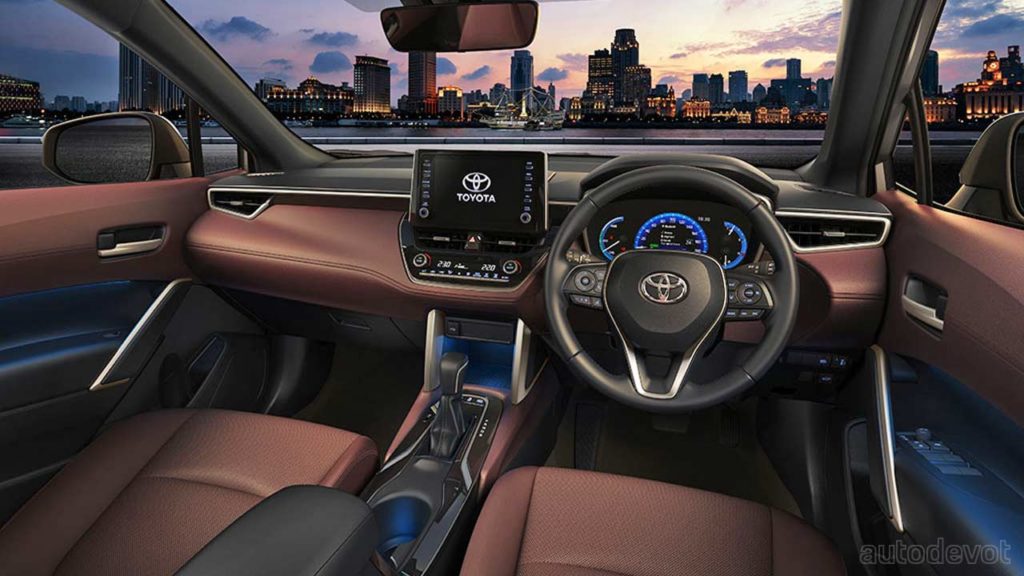 Toyota-Corolla-Cross_interior