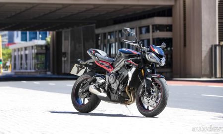 2020-Triumph-Street-Triple-R