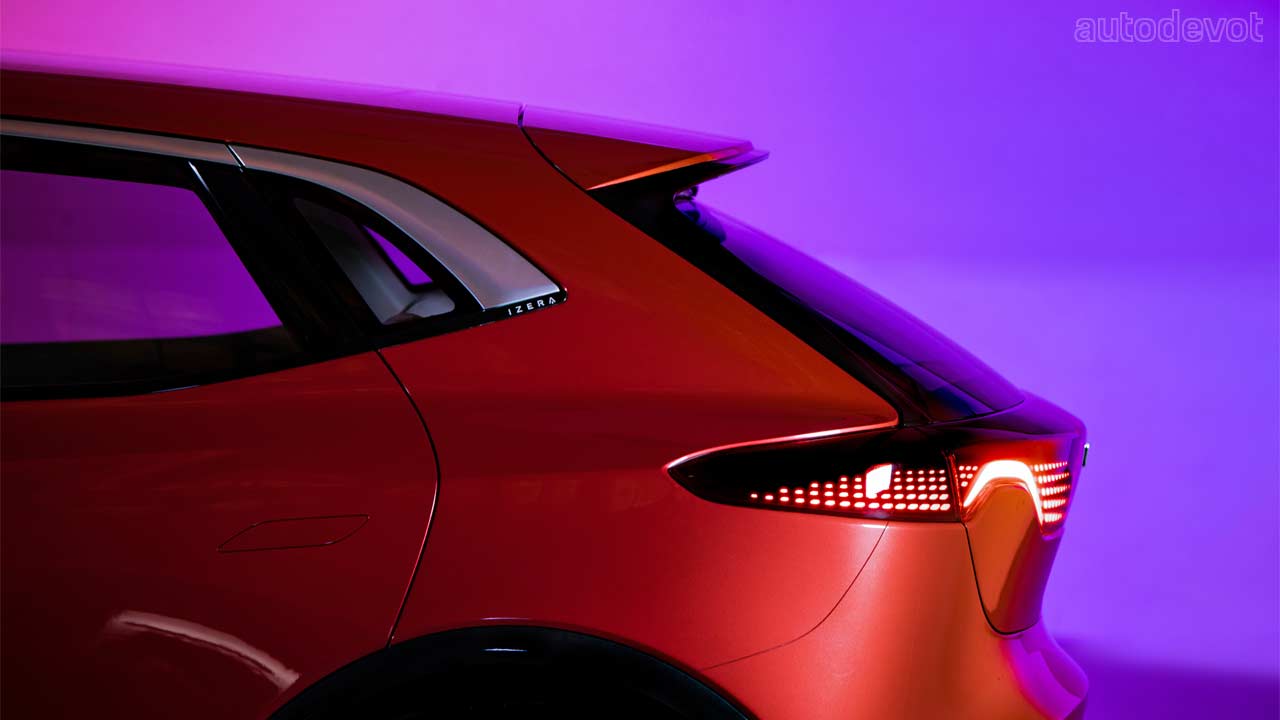 ElectroMobility-Poland-Izera-hatchback-prototype_taillights