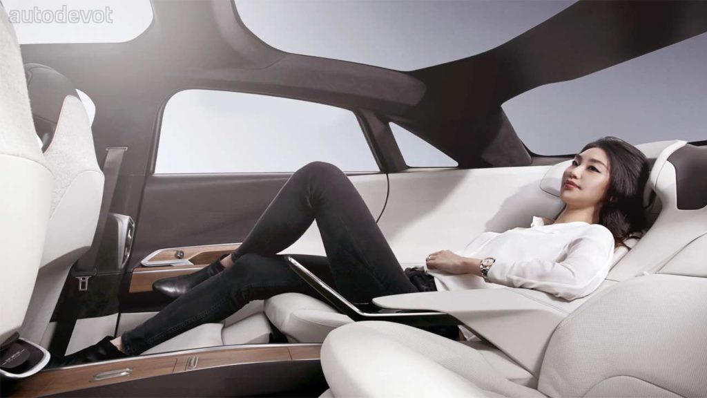 Lucid-Air_interior_rear-seats