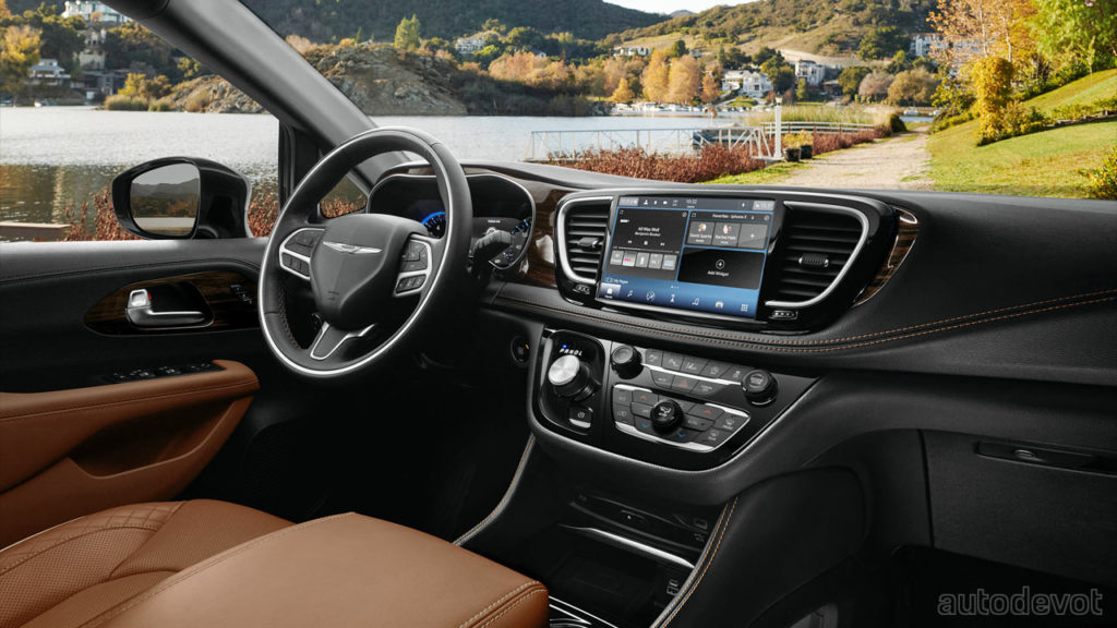 2021-Chrysler-Pacifica-Pinnacle-Interior