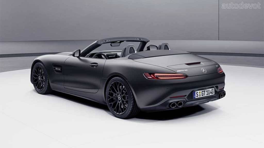 2021-Mercedes-AMG-GT-Stealth-Edition_Roadster