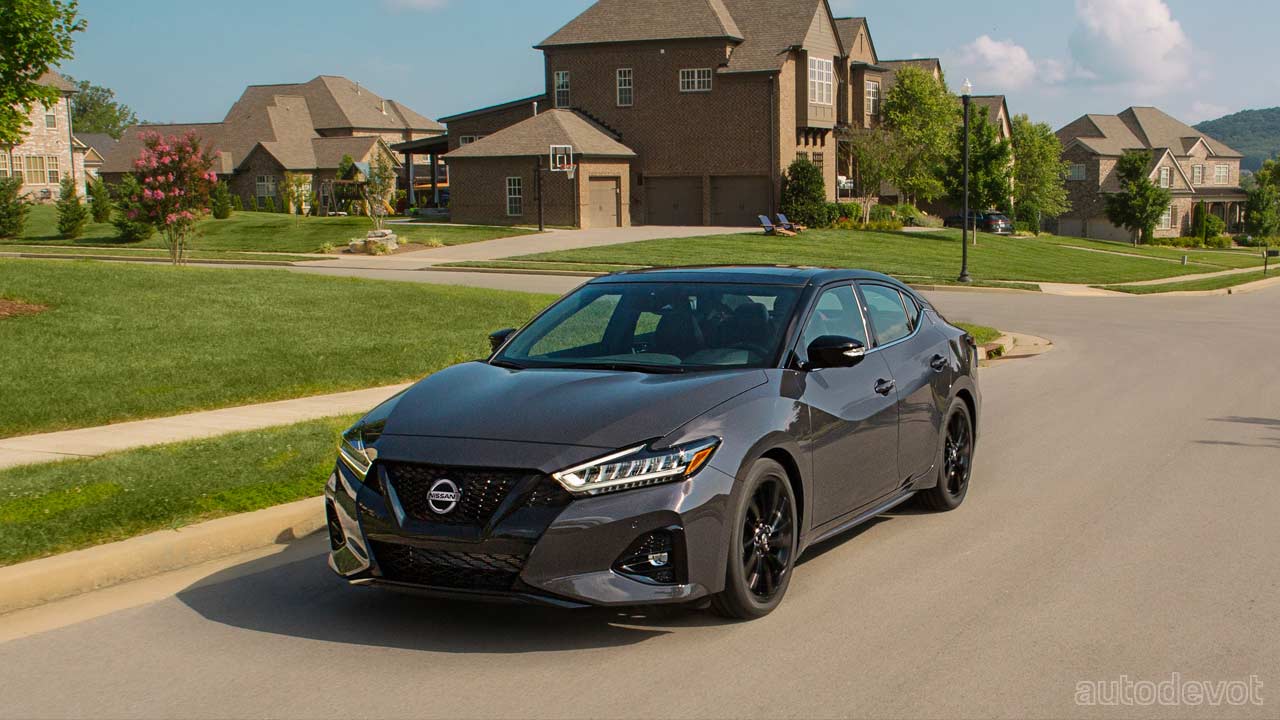2021-Nissan-40th-Anniversary-Edition-Maxima_4