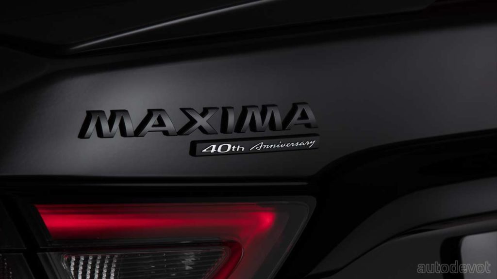 2021-Nissan-40th-Anniversary-Edition-Maxima_badge