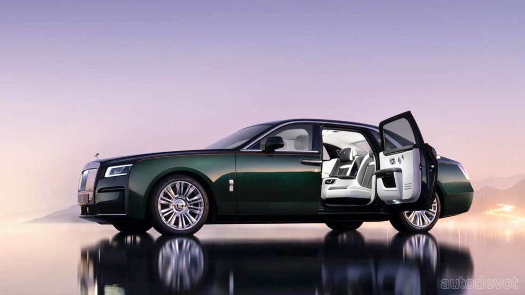 2021-Rolls-Royce-Ghost-Extended_door_open