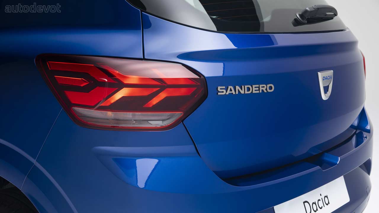 3rd-generation-2021-Dacia-Sandero_taillights