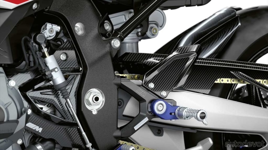 BMW-M-1000-RR_carbon_fibre_parts_2