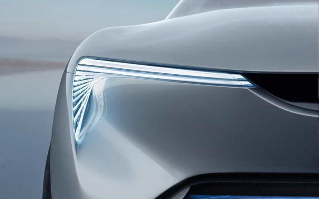 Buick-Electra-electric-crossover_headlights