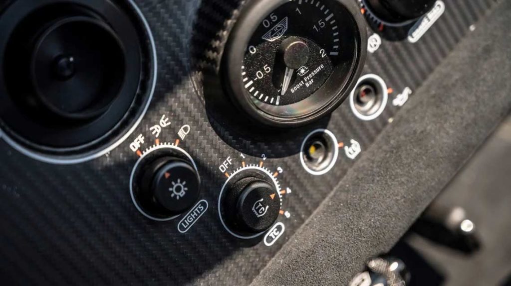 Donkervoort-D8-GTO-JD70_interior_dashboard_traction_control