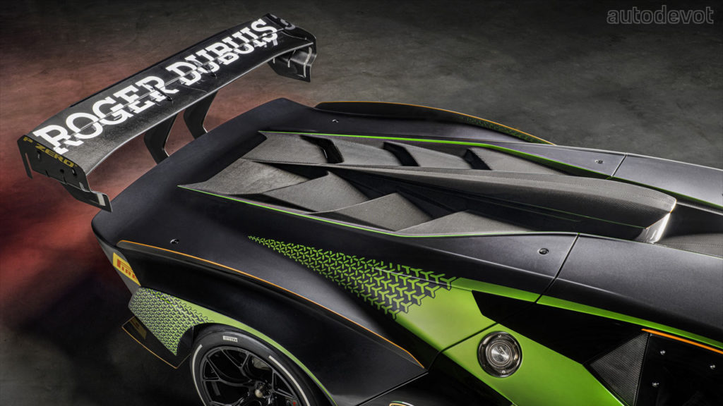 Lamborghini-Essenza-SCV12_rear_wing