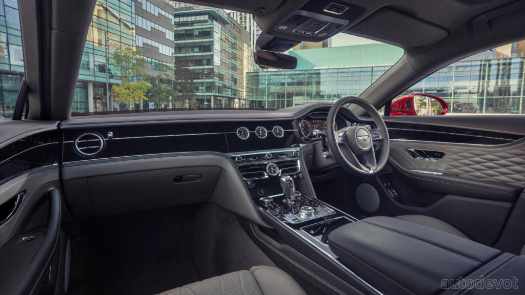 2021-Bentley-Flying-Spur-V8_interior