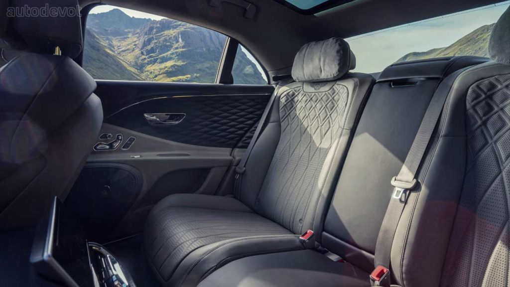 2021-Bentley-Flying-Spur-V8_interior_rear_seats