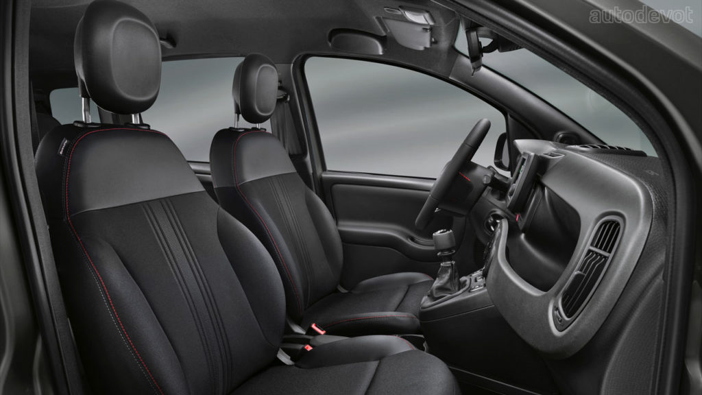 2021-Fiat-Panda-Sport_interior_seats