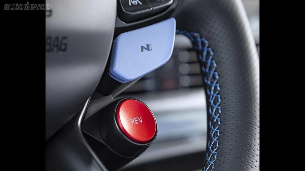 2021-Hyundai-i20-N_interior_steering_wheel_rev_button