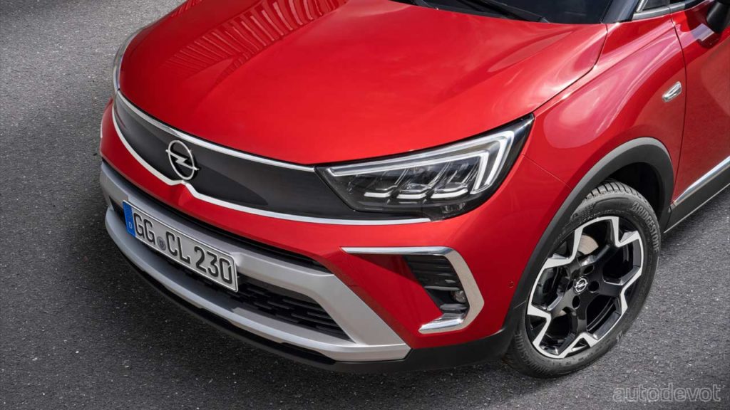 2021-Opel-Crossland-facelift_front_headlights_wheels