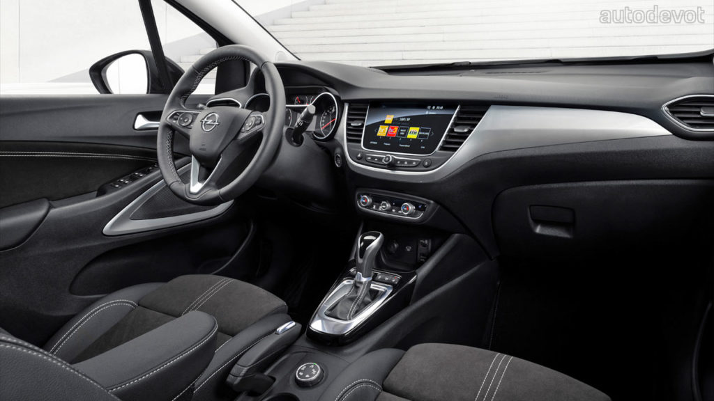 2021-Opel-Crossland-facelift_interior
