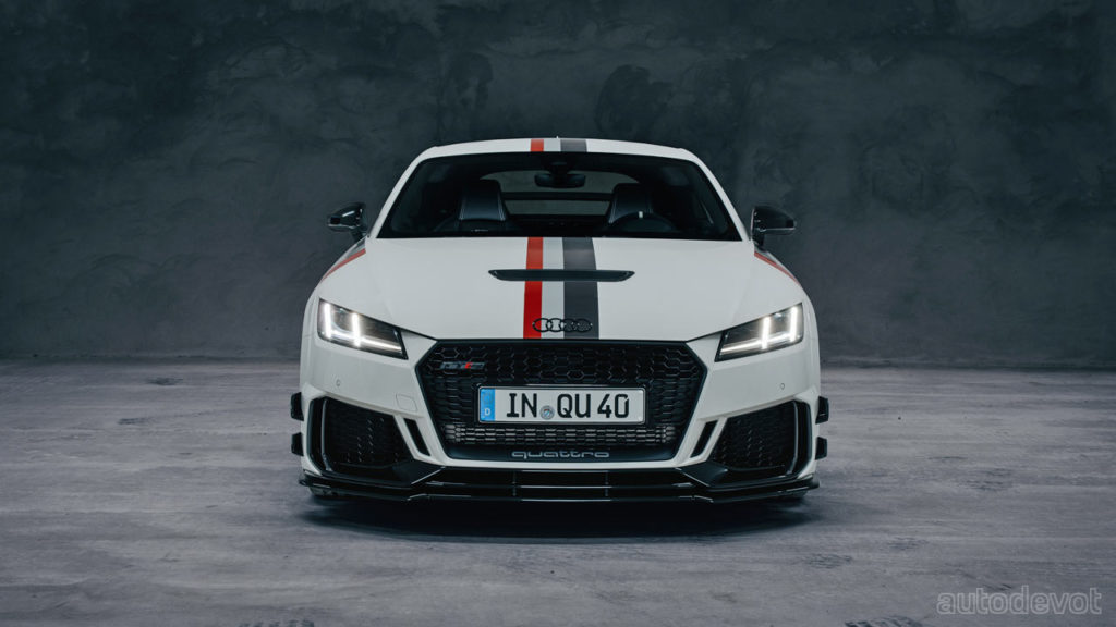 Audi-TT-RS-40-Jahre-quattro_front