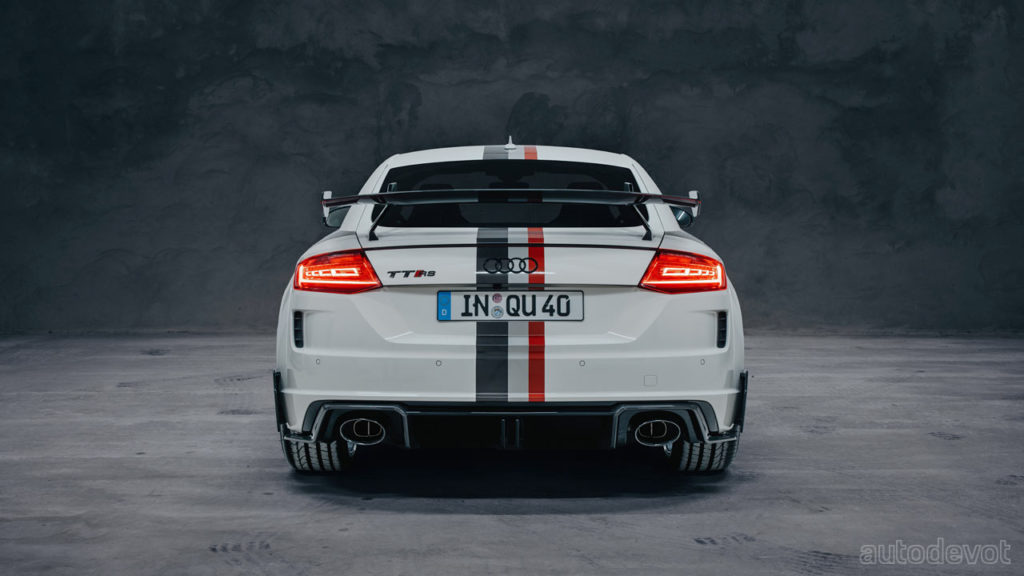 Audi-TT-RS-40-Jahre-quattro_rear