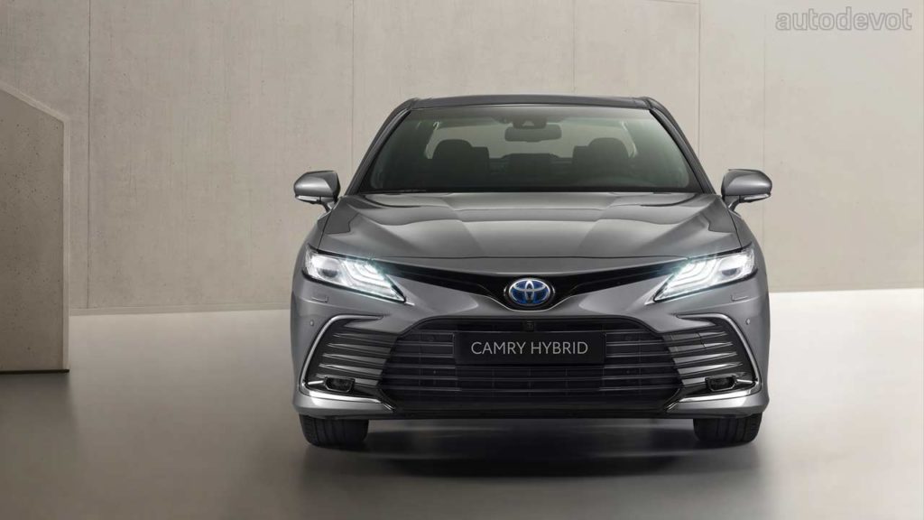 2020-2021-Toyota-Camry-Hybrid_facelift_Europe_front