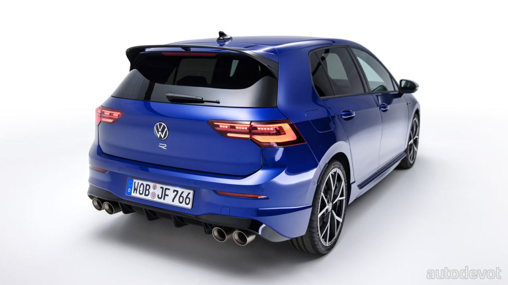 2021-2022-Volkswagen-Golf-R_3