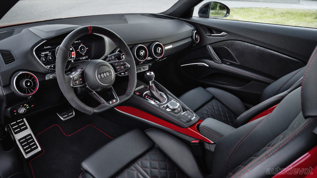 2021-Audi-TTS-Coupé-competition-plus_interior