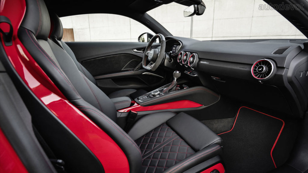 2021-Audi-TTS-Coupé-competition-plus_interior_seats