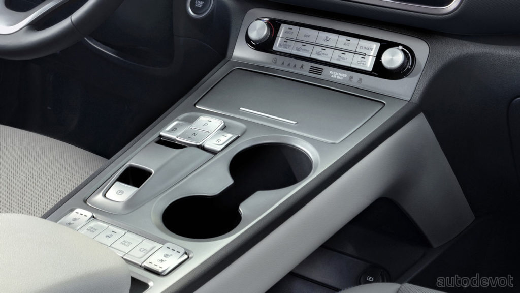 2021-Hyundai-Kona-Electric_interior_centre_console