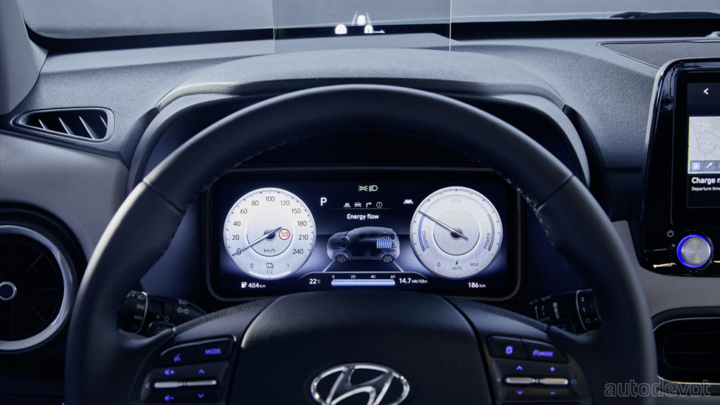 2021-Hyundai-Kona-Electric_interior_digital_instrument_cluster_head_up_display