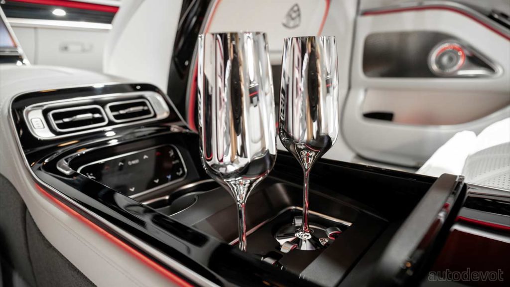 2021-Mercedes-Maybach-S-Class_interior_wine_flutes