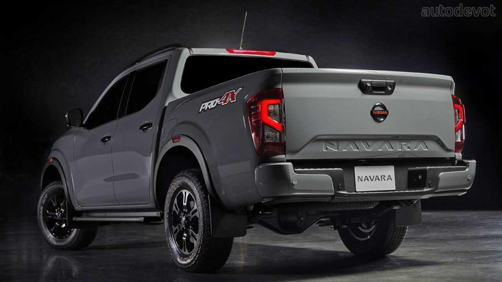2021-Nissan-Navara-PRO-4X_4