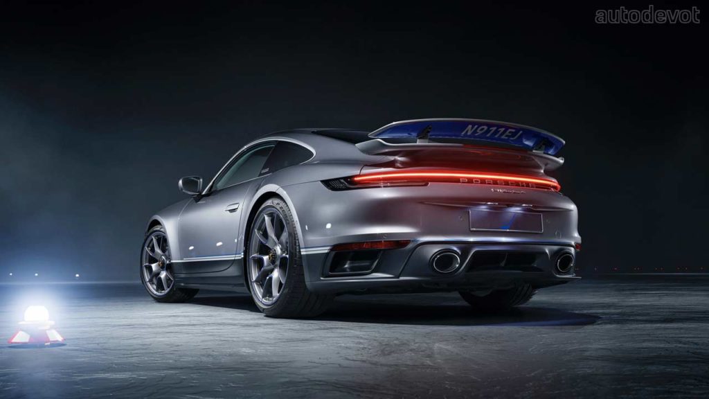 Porsche-911-Turbo-S-inspired-by-Embraer-Phenom-300E-business-jet_2