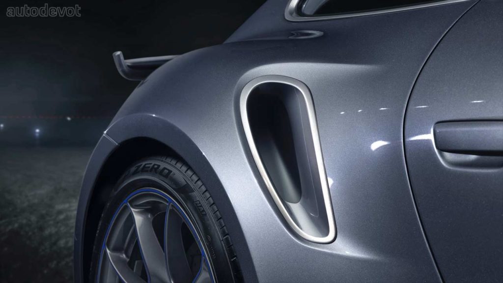 Porsche-911-Turbo-S-inspired-by-Embraer-Phenom-300E-business-jet_air_vents