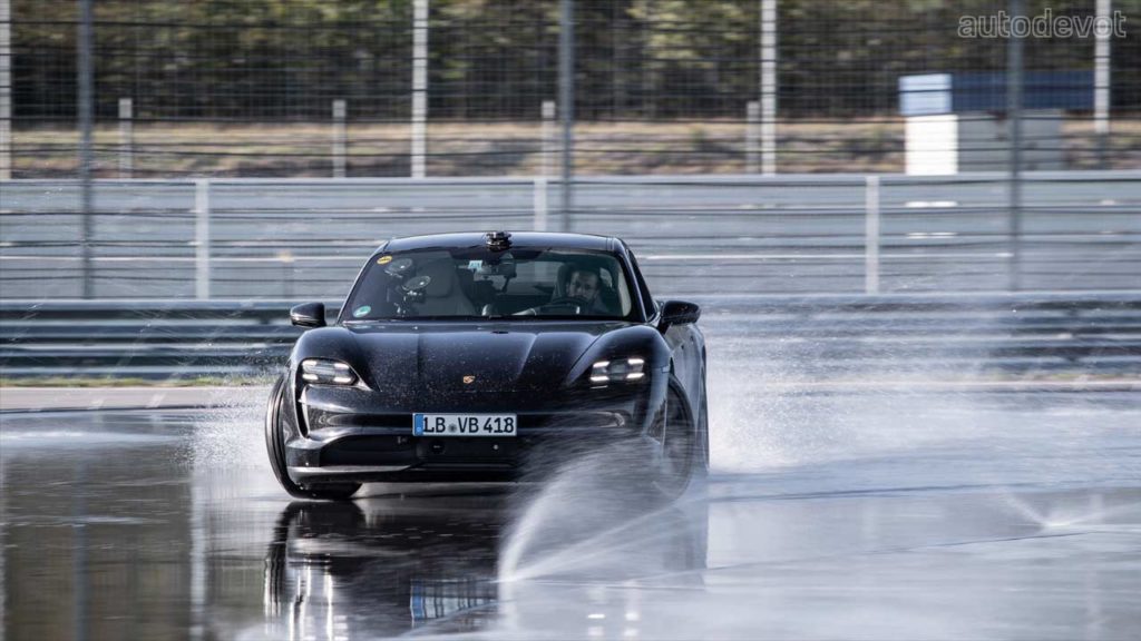 Porsche-Taycan-drifting-Guinness-World-Record-Chris-Harris_4