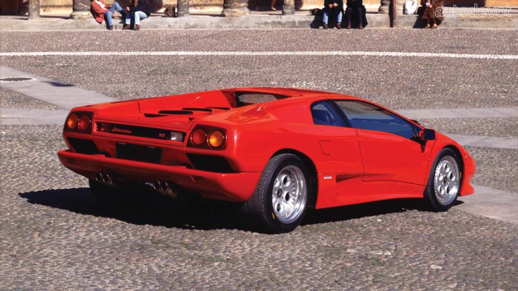 1993-Lamborghini-Diablo-VT_2