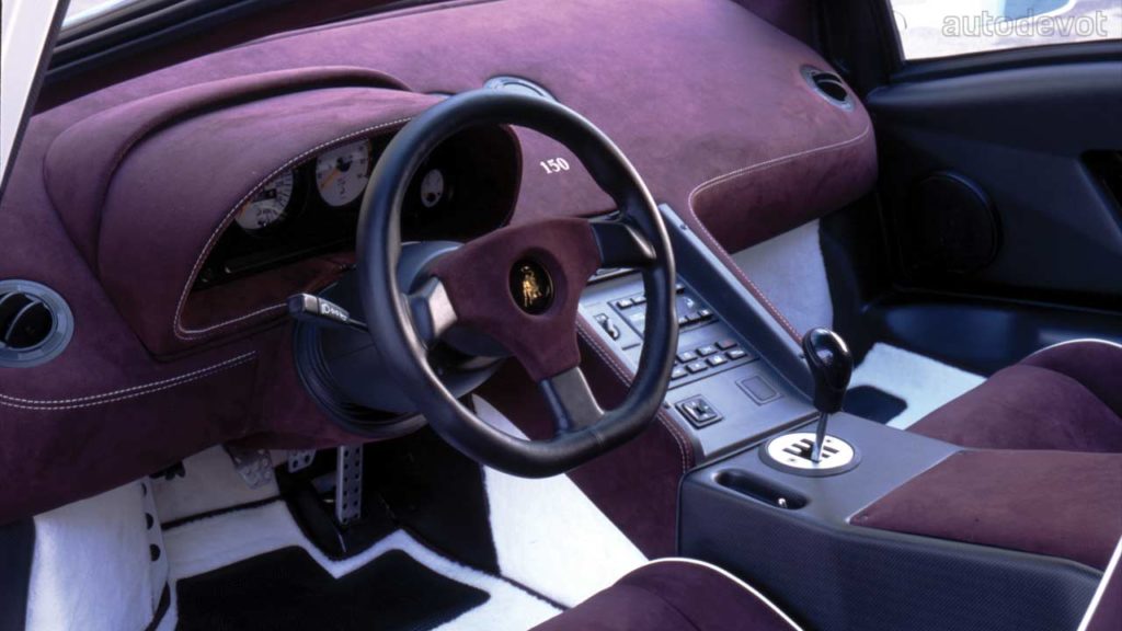 1994-Lamborghini-Diablo-SE_interior