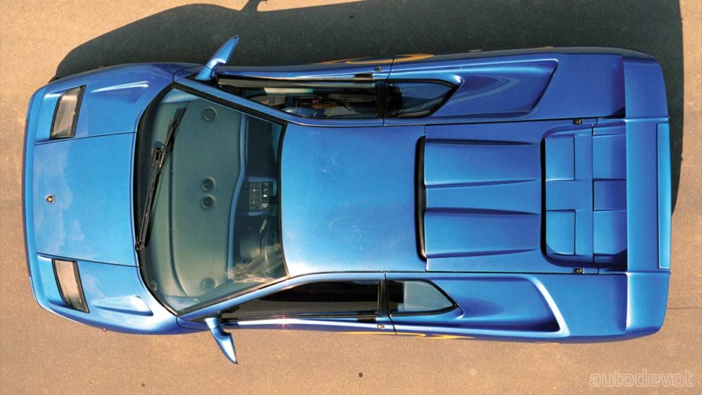 1996-Lamborghini-Diablo-SV_top