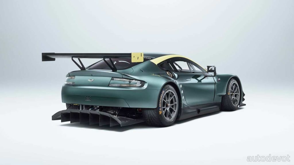Aston-Martin-Vantage-Legacy-GTE_2