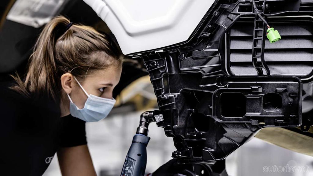Audi-e-tron-GT-series-production-begins-at-Böllinger-Höfe