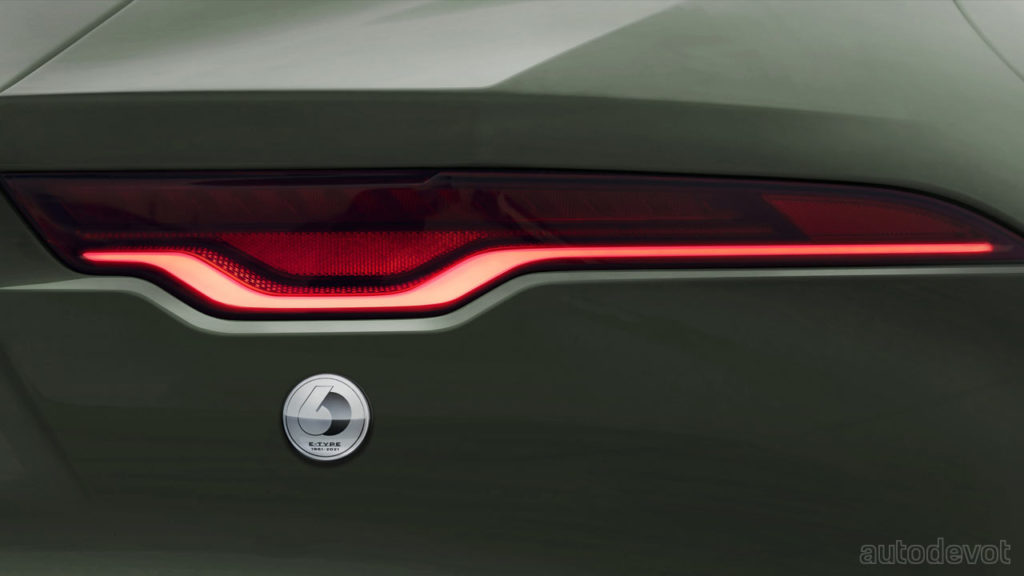 Jaguar-F-TYPE-Heritage-60-Edition_rear_badge